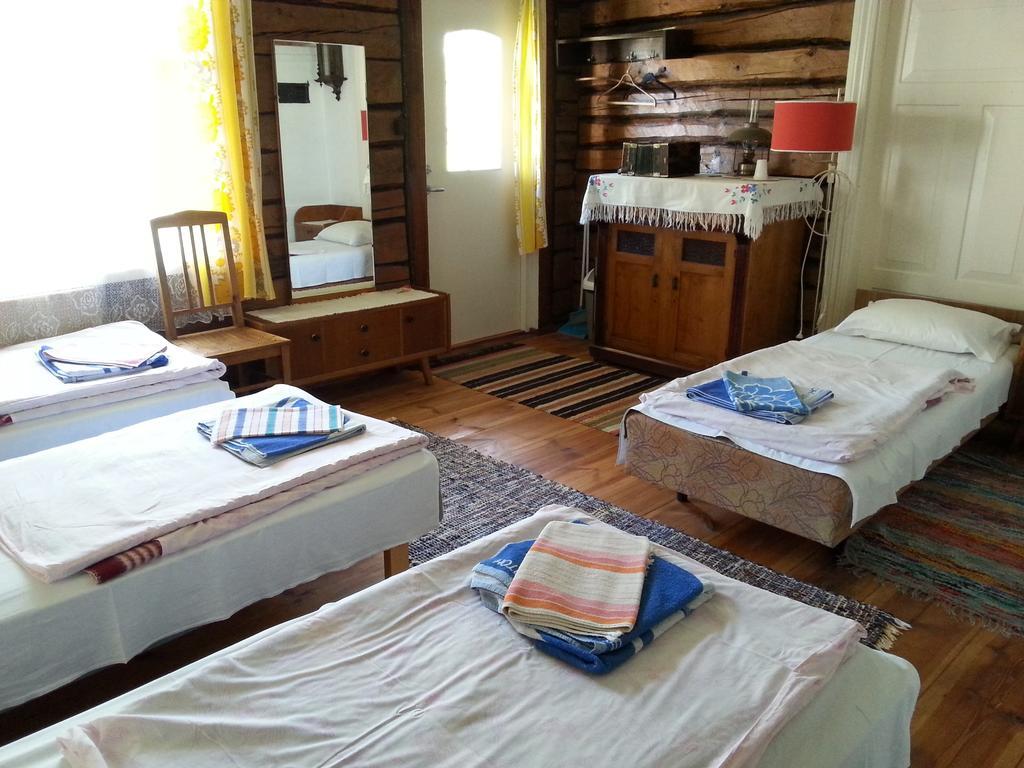 Katri Guesthouse Tubala エクステリア 写真